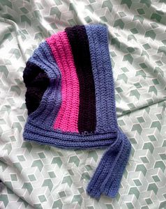 Crochet beanie/fashionable muffler