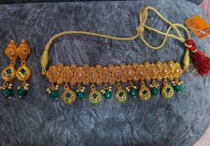 Heavy Elegant Gold Plated Kundan Necklace Set