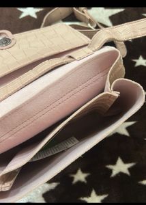 Stylish Pink Croc-Embossed Crossbody Bag