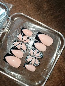 Butterfly Design Press-On Nails