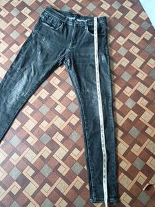⚡ ⚡ Flash Sale ⚡ ⚡Distressed Black Denim Jeans