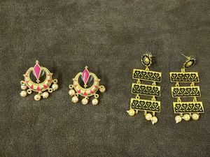 Stylish Gold Plated light weight Earrings Set