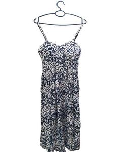 🔥 FLASH SALE Trendy Black &amp; White Padded Dres