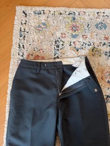 Uniqlo Classic Dark Green Ankle Length Trousers