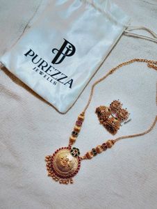 New💫 Divinity Pendant Necklace+Earrings Set