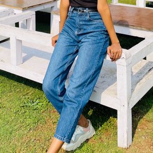 Straight Fit Jeans