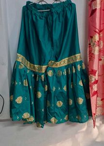 Elegant Green &amp; Gold Kurta