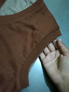 Classic Brown V-Neck Sleeveless Sweater