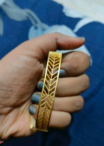 Ad Bracelet