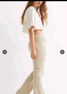H&amp;M Divided low rise flared trousers beige swirl✨️