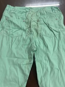 Capri Pants - Green