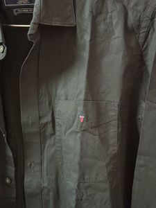 Men's Black Long Sleeve Button-Up Shirt