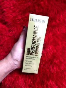 Swiss Beauty High Performance Liquid Dewy Foundati