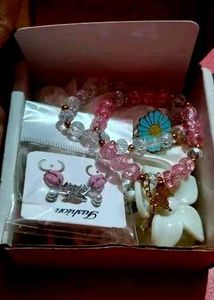 Jewellery Set with Bracelets &amp; Earrings