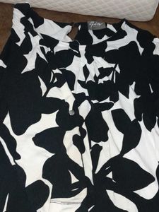 GIA TOP WITH BLACK ABSTRACT PRINT