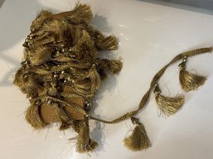 Golden Tassels Hanging  5 Meter Lace