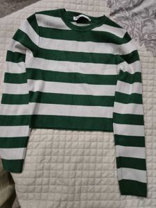 ZARA croped sweater... makes you fall in love