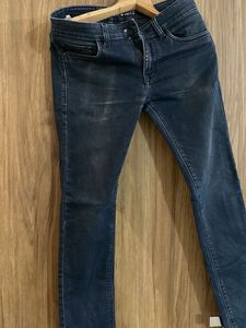 Levi's Dark Wash Straight Fit Jeans