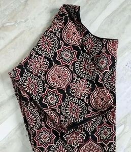 Elegant Black Saree with Printed Blouse