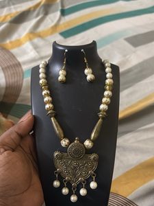Exquisite Necklace and Earring Set