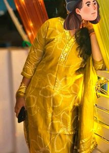 Elegant Olive Green Kurti with Floral Embroide
