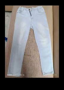 Trendy Girls Jeans