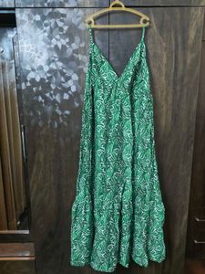 H&M Tropical Green Leaf Print Dress