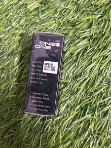 ONE ON 24 Hrs Long Lasting Waterproof Eyeliner