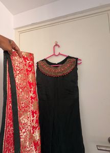 dark green Kurta with Red Dupatta heavy neckline
