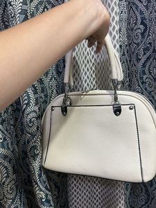 Chic Off-White Handbag