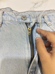 Wide Leg Light Wash Jeans