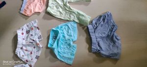 Pants O to 3 months baby(Never use it like NEW)