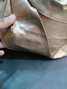 Chic Gold Tote Bag with Bow Accent