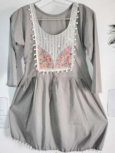 Grey Embroidered Pom-Pom Kurti😍