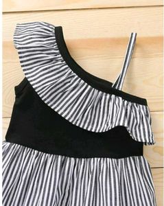CUTE BABY ROMPER SUIT