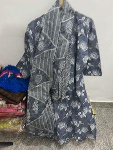 Elegant Rose Print Kurta with Hood