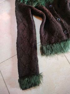 Y2K fur knit top 🧋🌱🍂🐵🦜🦢
