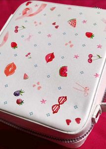 Clinique mini Makeup box ❤️💕