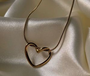 Elegant Heart Pendant Necklace