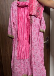 Pretty Pink Paisley Kurta with chunni and pants