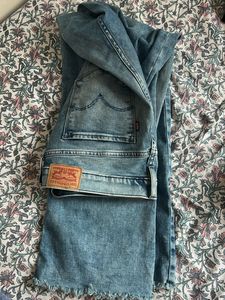 Classic Levi's Blue Denim Bootcut Jeans