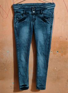 Ladies Jeans Size 32 - Lightly Used
