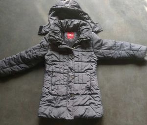 Stylish Quilted Winter Coat with Hood