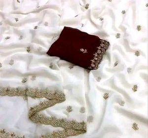 A white beautiful saare with Pinteresty look