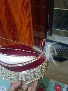 Wedding pagdi with beautiful broche