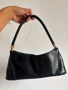 Chic Black Shoulder Bag