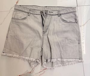 Light Wash Frayed Denim Shorts