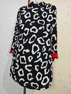 Stylish B &amp; W Print Shirt 🖤
