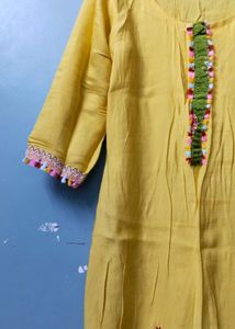 Yellow Embroidered Kurta 💛