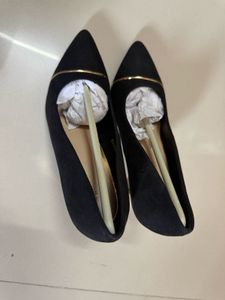 Elegant Black Stiletto Heels